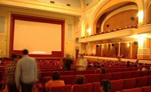 Des films et des documentaires permettent de réfléchir à une nouvelle économie.